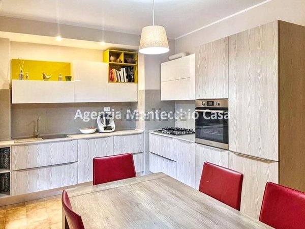 appartamento in vendita a Vallefoglia in zona Montecchio