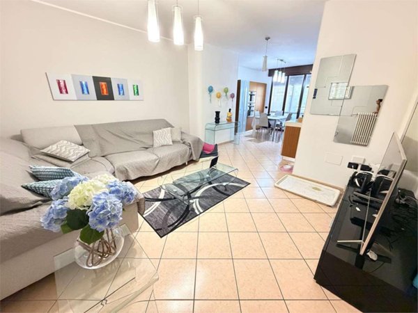 appartamento in vendita a Vallefoglia in zona Morciola