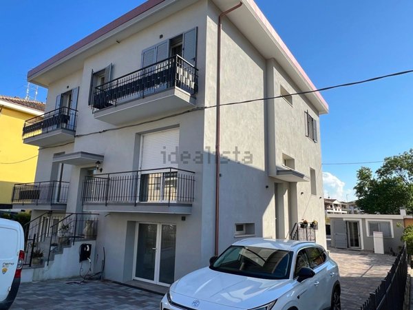 casa indipendente in vendita a Vallefoglia in zona Montecchio