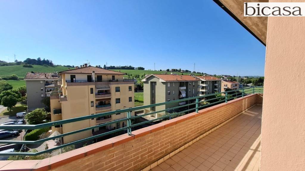 appartamento in vendita a Vallefoglia in zona Morciola
