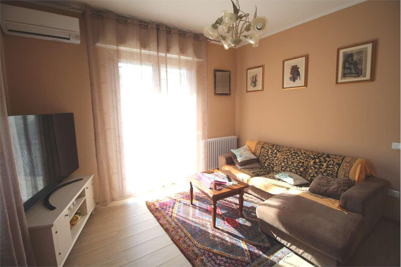 appartamento in vendita a Vallefoglia in zona Montecchio