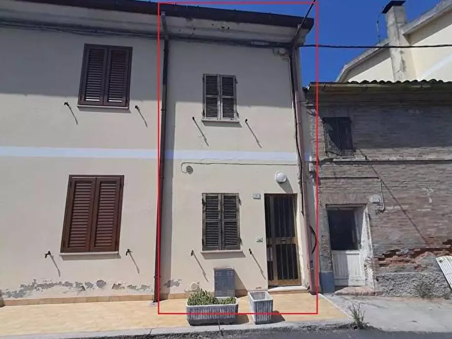 appartamento in vendita a Vallefoglia in zona Bottega