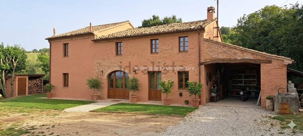 casa indipendente in vendita a Vallefoglia in zona Montecchio