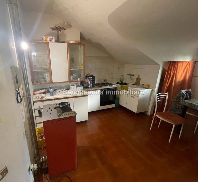 appartamento in vendita a Vallefoglia in zona Montecchio