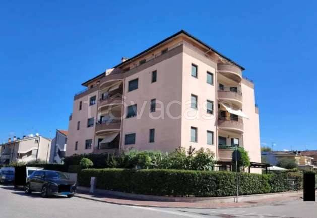 appartamento in vendita a Vallefoglia in zona Cappone