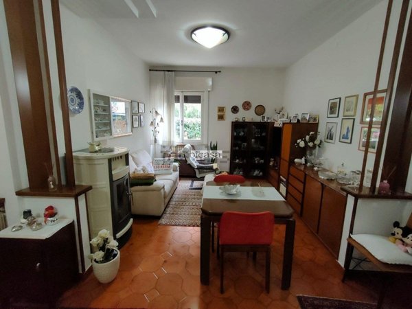 appartamento in vendita a Vallefoglia in zona Montecchio