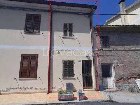 appartamento in vendita a Vallefoglia in zona Bottega