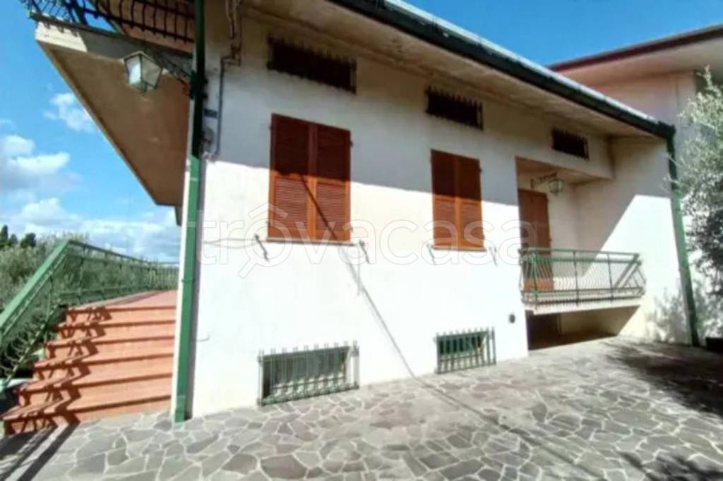 appartamento in vendita a Vallefoglia in zona Bottega