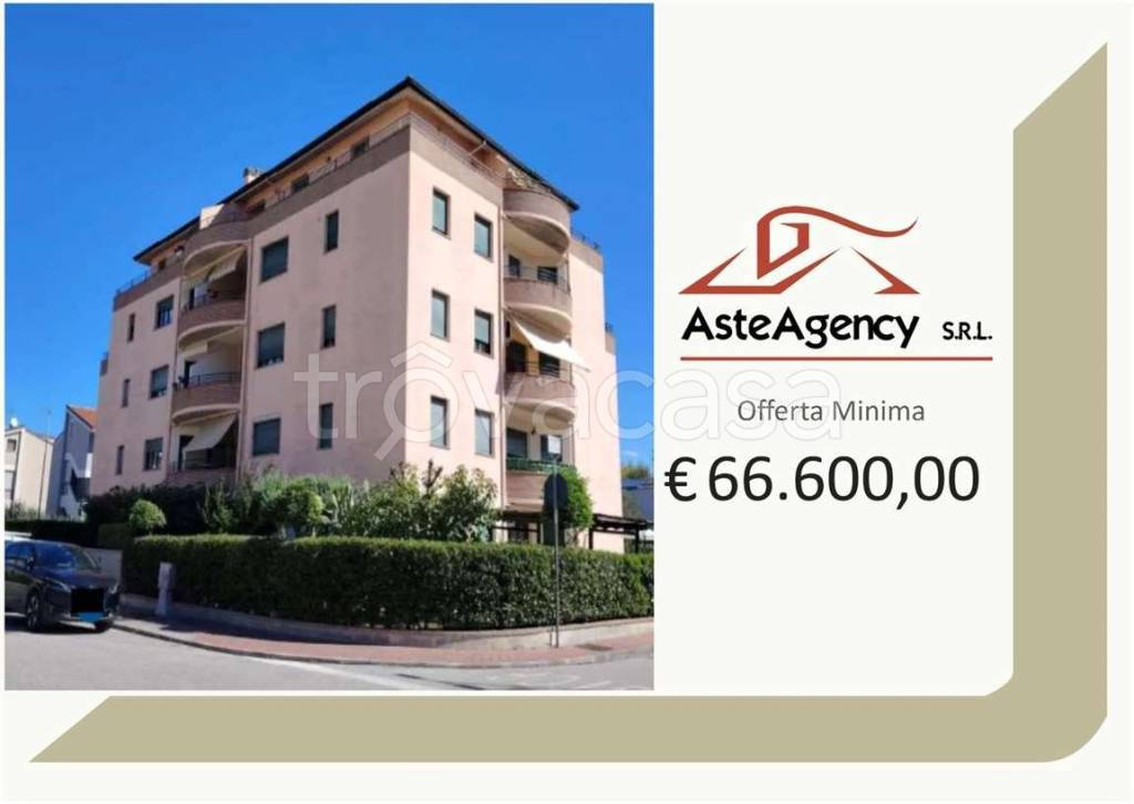 appartamento in vendita a Vallefoglia in zona Cappone