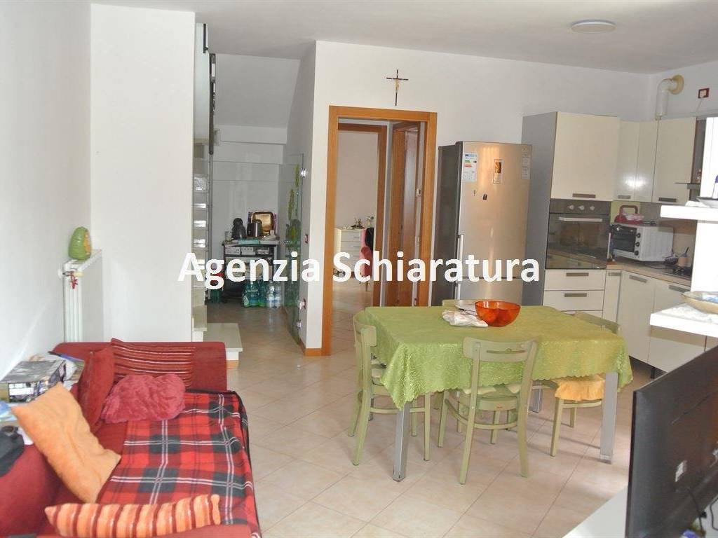 appartamento in vendita a Vallefoglia in zona Morciola