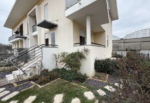 appartamento in vendita a Vallefoglia in zona Bottega