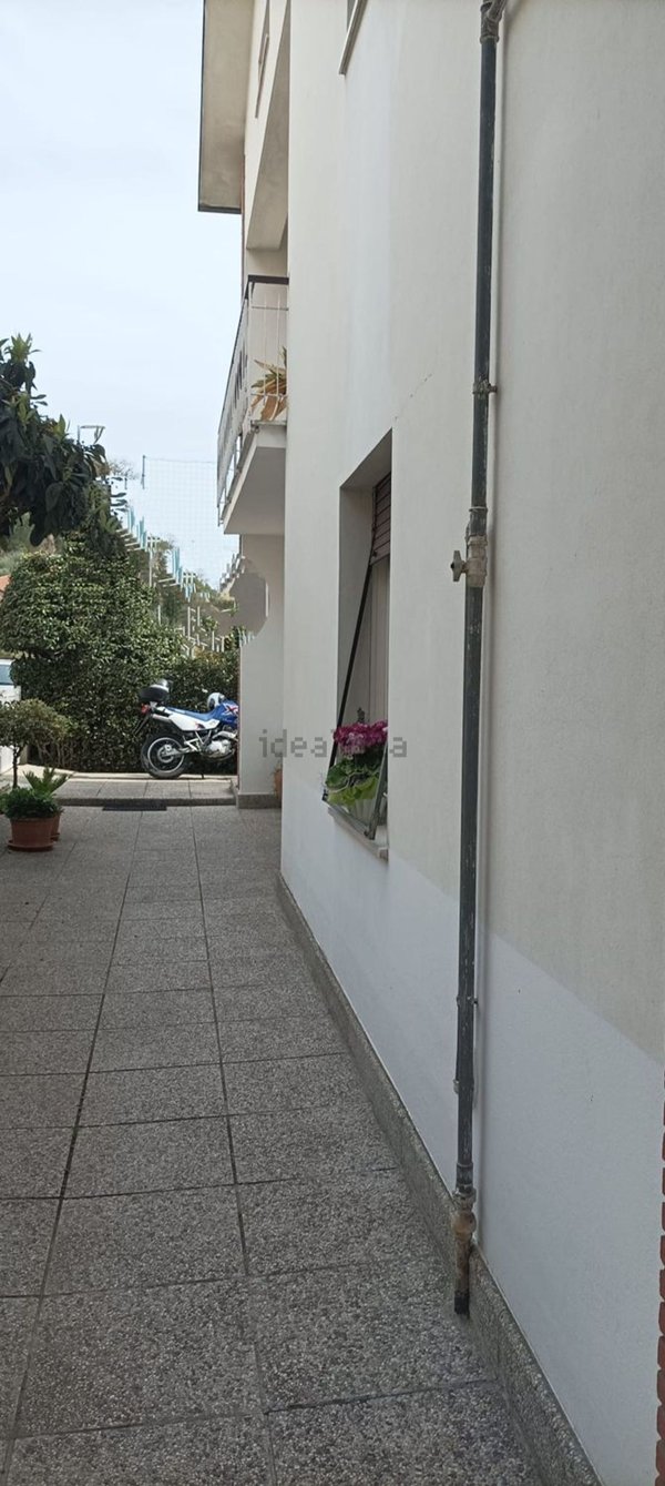casa semindipendente in vendita a Vallefoglia in zona Montecchio