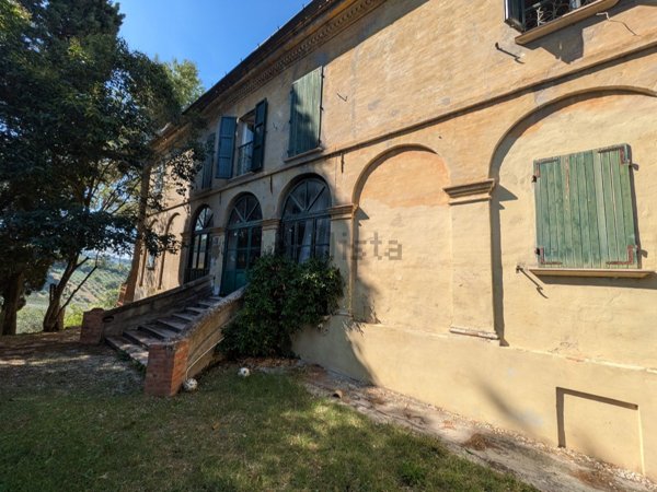 villa in vendita a Vallefoglia in zona Sant'Angelo in Lizzola