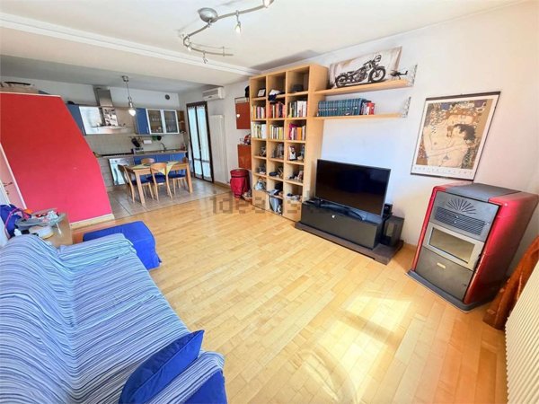 casa indipendente in vendita a Vallefoglia in zona Morciola