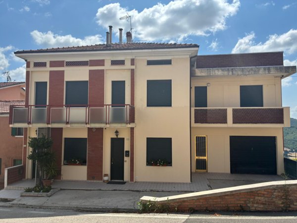 appartamento in vendita a Vallefoglia in zona Colbordolo