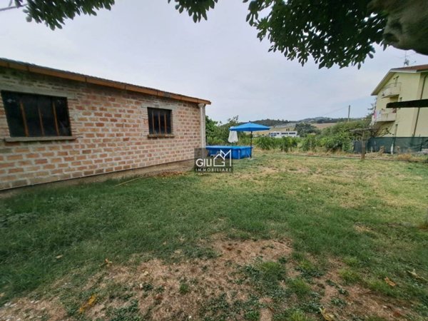 casa indipendente in vendita a Vallefoglia in zona Morciola