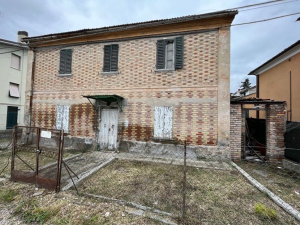 casa indipendente in vendita a Vallefoglia in zona Cappone
