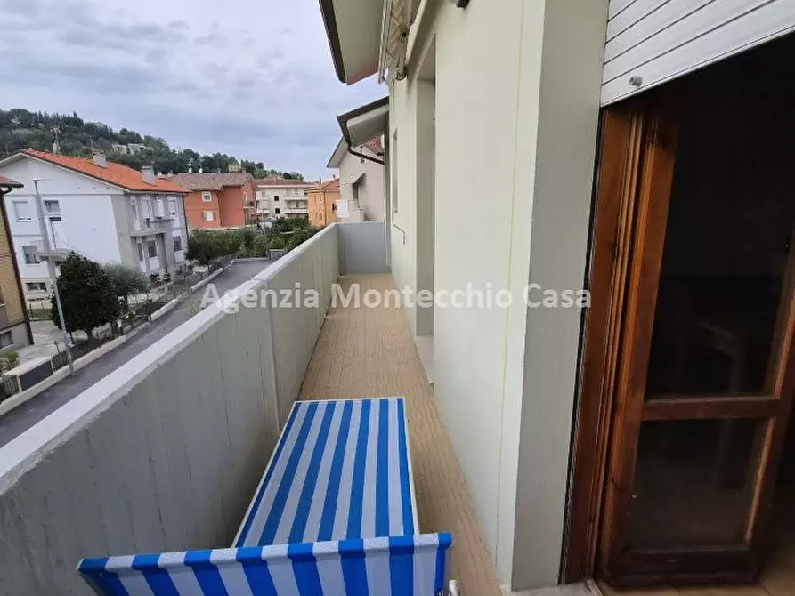 appartamento in vendita a Vallefoglia in zona Montecchio