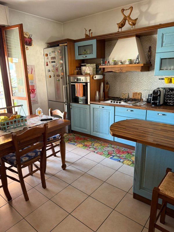appartamento in vendita a Vallefoglia in zona Montecchio