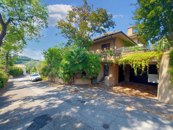 casa indipendente in vendita a Colli al Metauro in zona Montemaggiore al Metauro