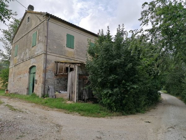 terreno edificabile in vendita a Colli al Metauro in zona Villanova