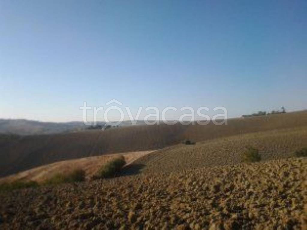 terreno edificabile in vendita a Colli al Metauro in zona Calcinelli