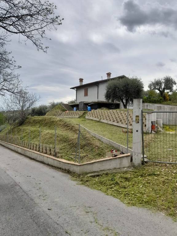 appartamento in vendita a Colli al Metauro