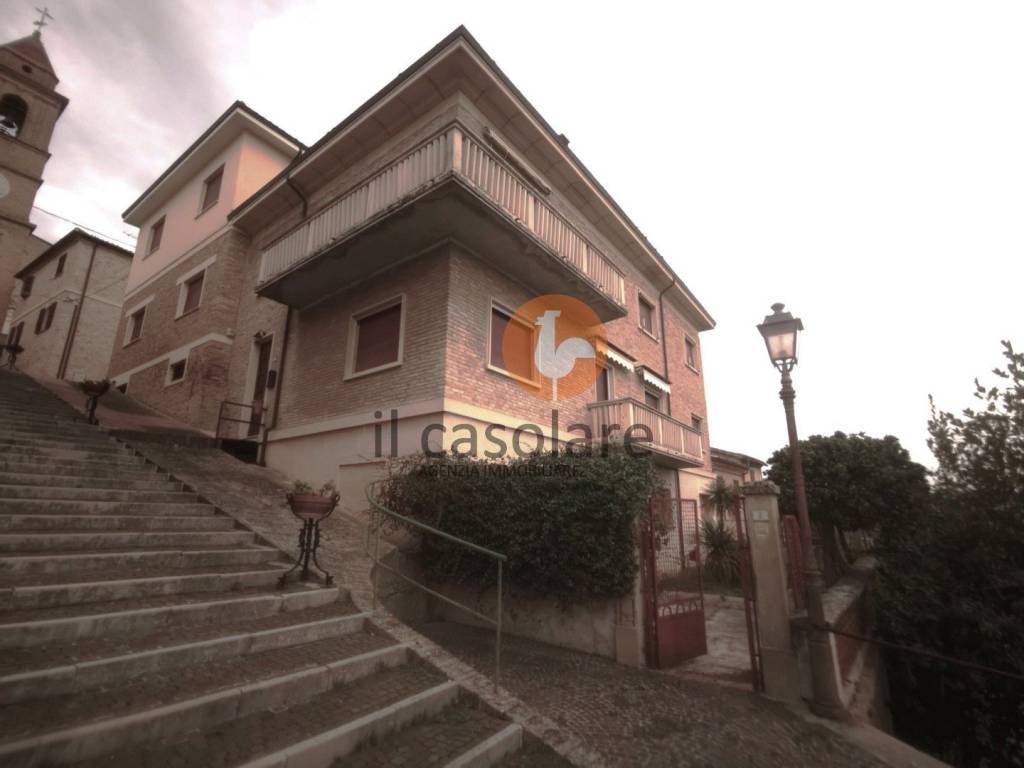 appartamento in vendita a Colli al Metauro in zona Montemaggiore al Metauro
