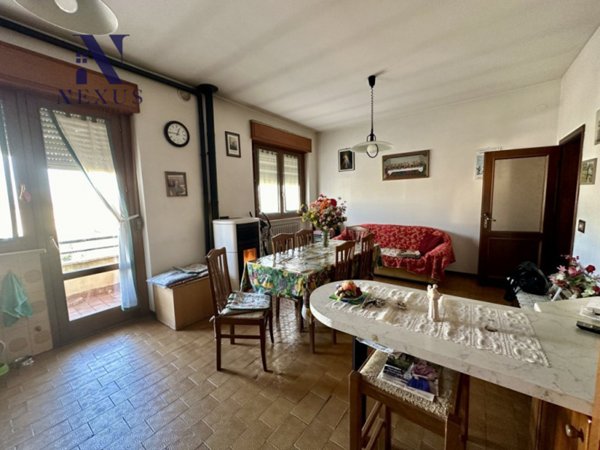 casa indipendente in vendita a Colli al Metauro in zona Calcinelli