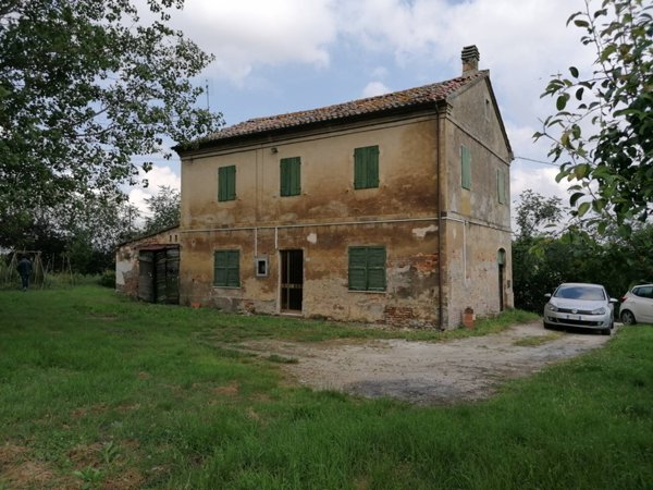 casa indipendente in vendita a Colli al Metauro in zona Calcinelli