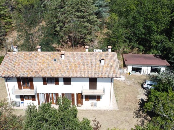 casa indipendente in vendita a Colli al Metauro