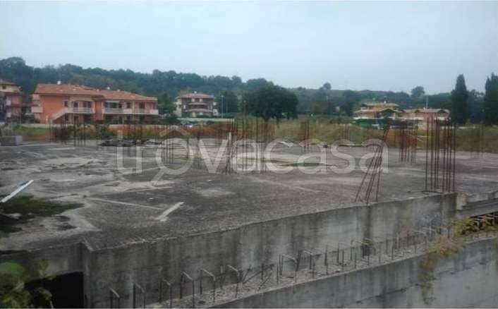 terreno edificabile in vendita a Colli al Metauro in zona Serrungarina