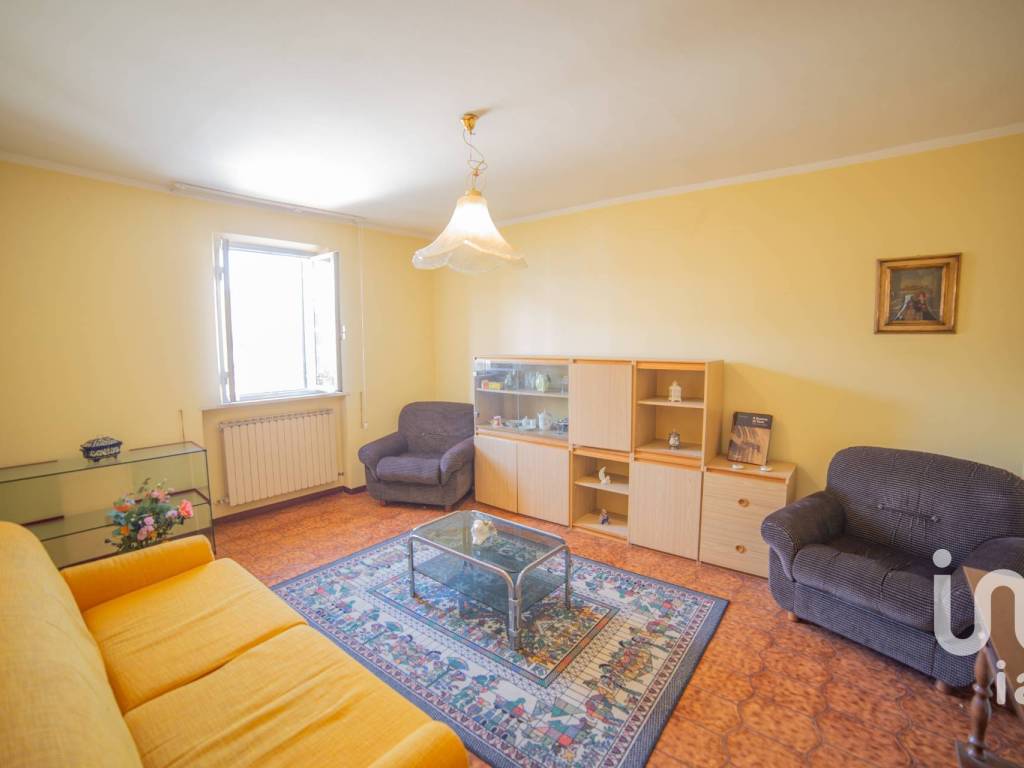 casa indipendente in vendita a Colli al Metauro in zona Calcinelli