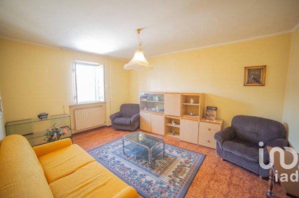 casa indipendente in vendita a Colli al Metauro in zona Calcinelli