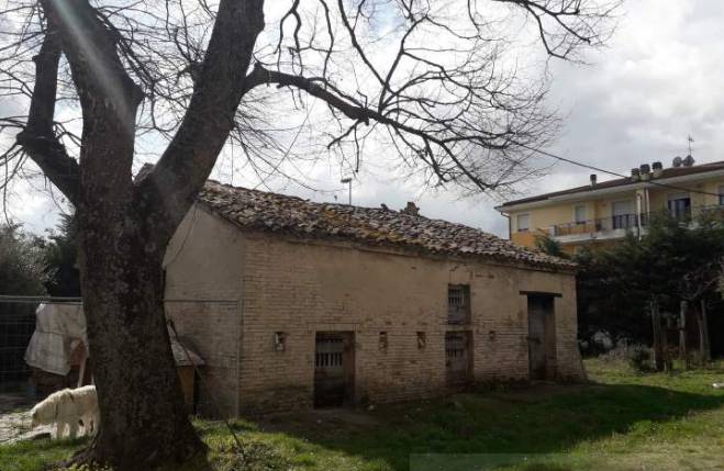 casa indipendente in vendita a Colli al Metauro