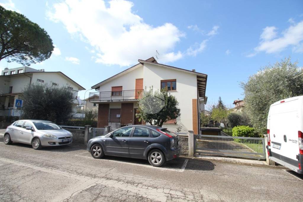 casa indipendente in vendita a Colli al Metauro in zona Villanova