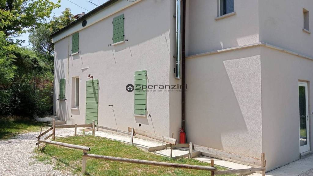 appartamento in vendita a Colli al Metauro in zona Serrungarina