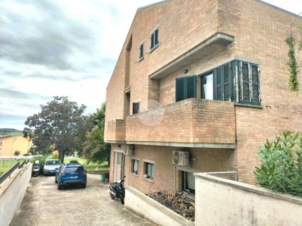 casa indipendente in vendita a Colli al Metauro in zona Tavernelle