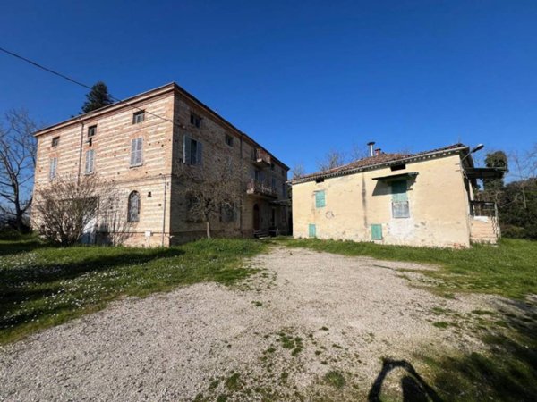 casa indipendente in vendita a Colli al Metauro