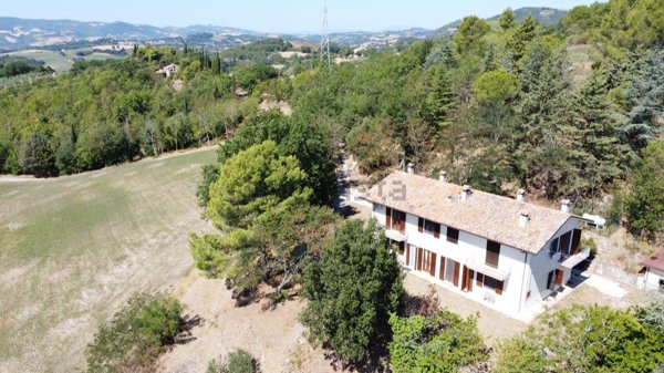 casa indipendente in vendita a Colli al Metauro