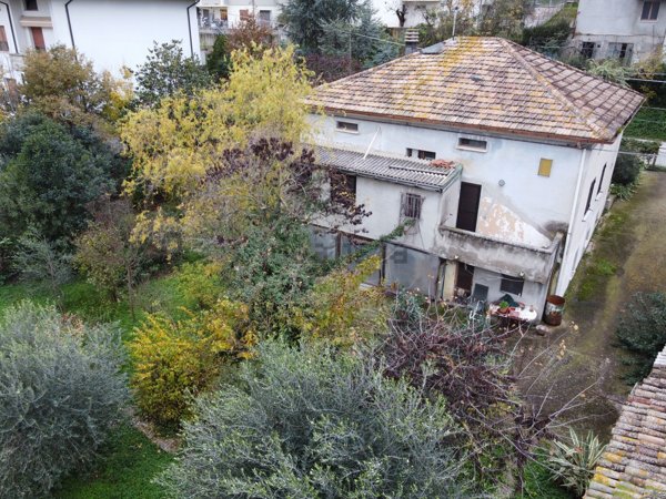 casa indipendente in vendita a Colli al Metauro in zona Calcinelli
