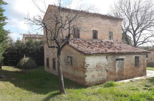 casa indipendente in vendita a Colli al Metauro
