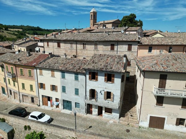 appartamento in vendita a Colli al Metauro in zona Serrungarina