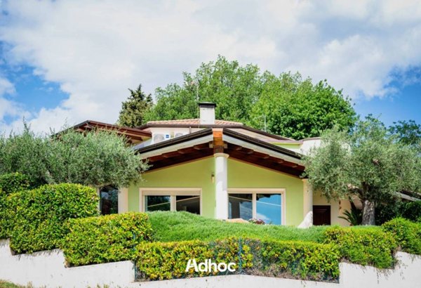 casa indipendente in vendita a Colli al Metauro in zona Saltara