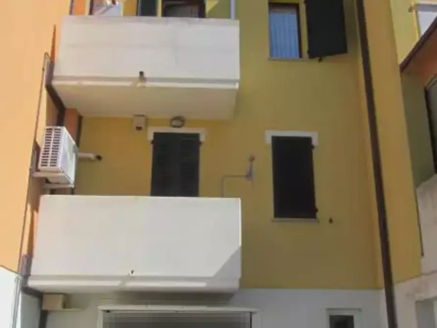 appartamento in vendita a Colli al Metauro in zona Villanova