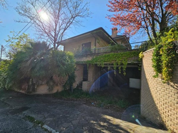 casa indipendente in vendita a Colli al Metauro in zona Montemaggiore al Metauro