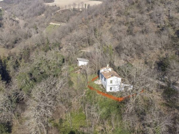 casa indipendente in vendita a Colli al Metauro in zona Bargni