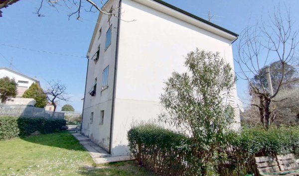 appartamento in vendita a Colli al Metauro in zona Calcinelli