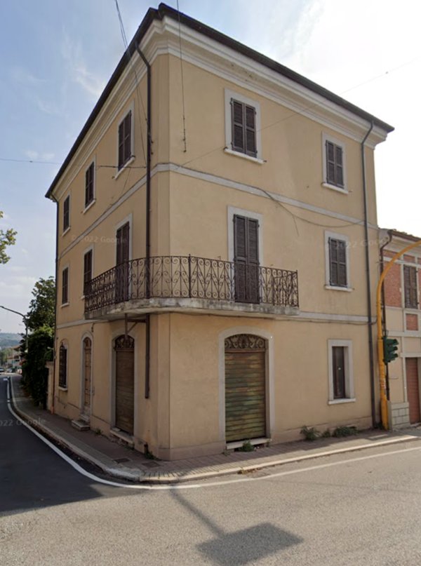 intera palazzina in vendita a Colli al Metauro in zona Calcinelli
