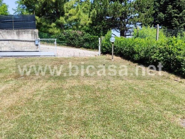 casa indipendente in vendita a Colli al Metauro